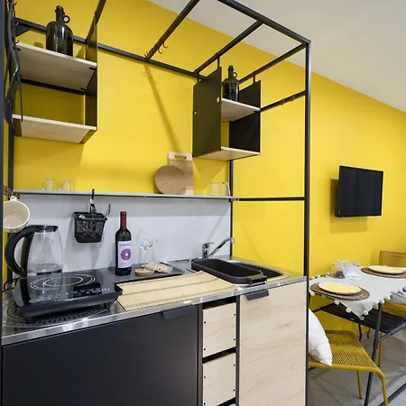 Dimora Dei Colori - Yellow Light 公寓式酒店