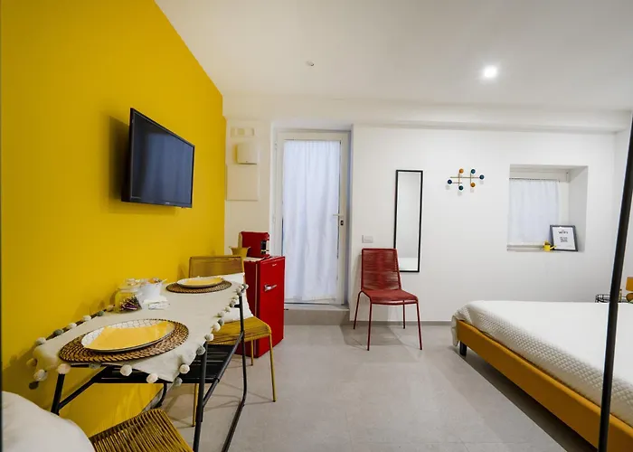 Dimora Dei Colori - Yellow Light 公寓式酒店 巴里