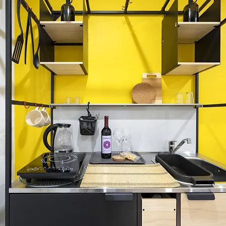 Apartmanhotel Dimora Dei Colori - Yellow Light Bari