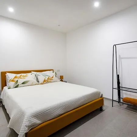 Aparthotel Dimora Dei Colori - Yellow Light 3*