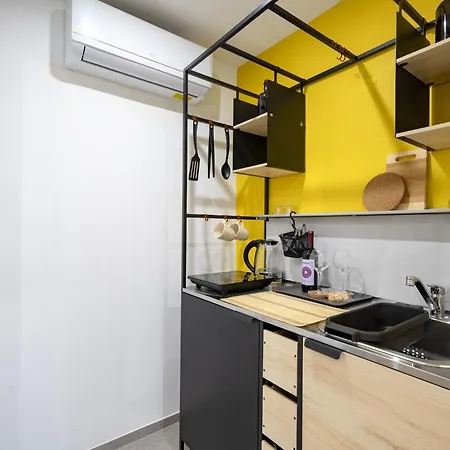 Aparthotel Dimora Dei Colori - Yellow Light Bari