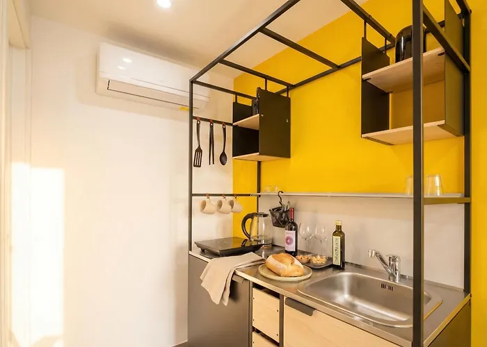 Dimora Dei Colori - Yellow Light